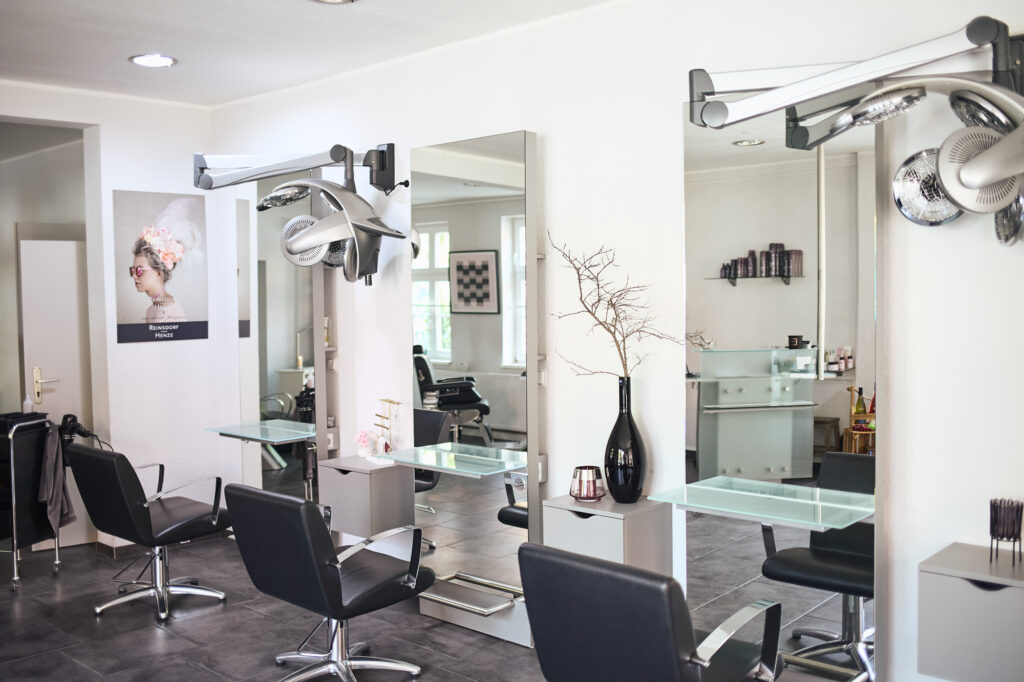 Inneneinrichtung des Salons Karen Reinsdorf-Henze, einem Friseursalon in Wernigerode.
